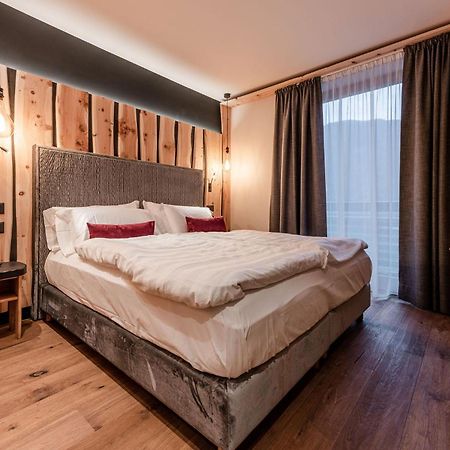 Malè Nidaris - Luxury Private Spa Suites מראה חיצוני תמונה