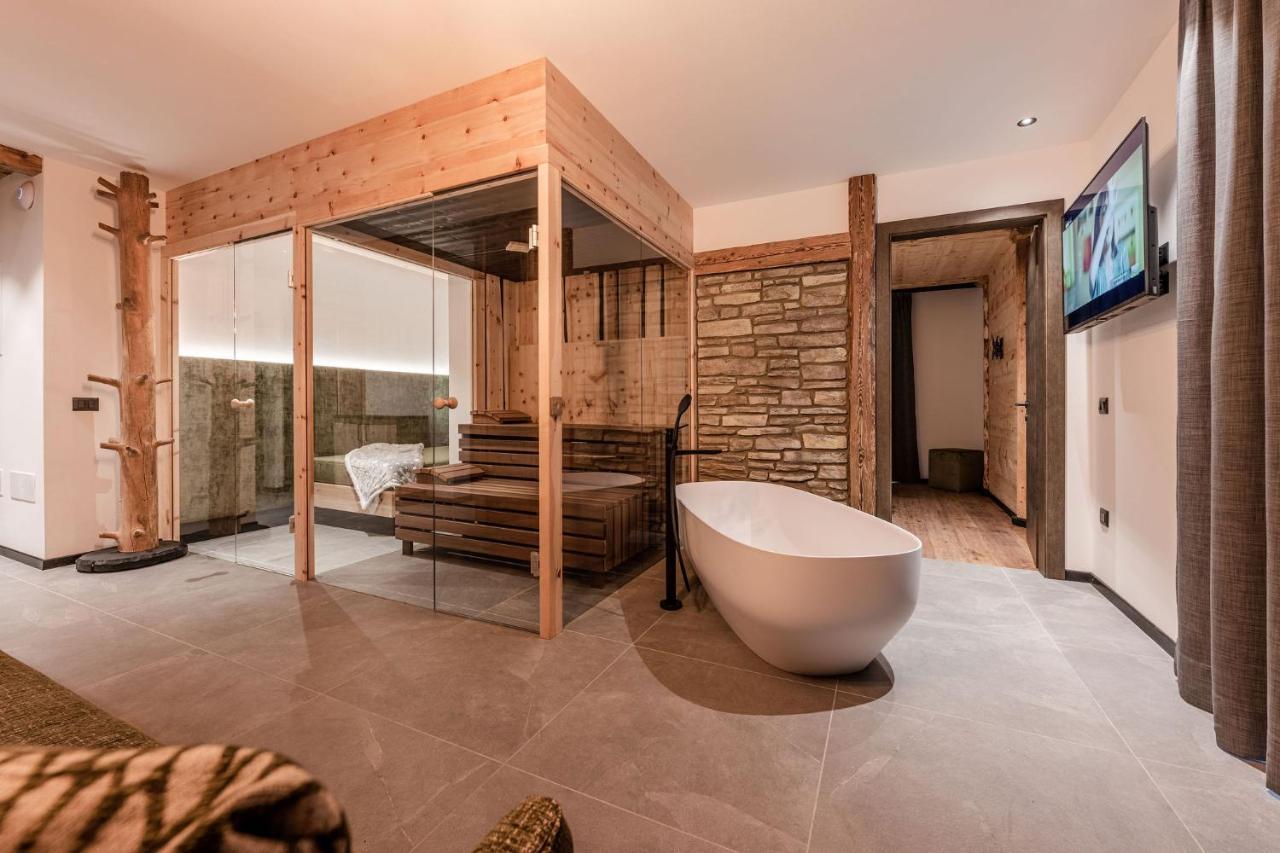 Malè Nidaris - Luxury Private Spa Suites מראה חיצוני תמונה