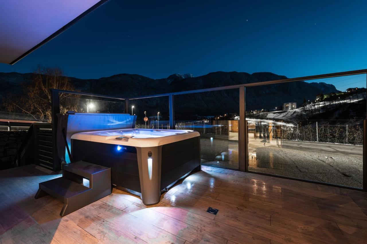 Malè Nidaris - Luxury Private Spa Suites מראה חיצוני תמונה